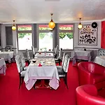 Logis Hotel-restaurant La Croix Couverte 3* Mayenne