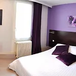 Logis Hotel-restaurant La Croix Couverte Hotel Mayenne