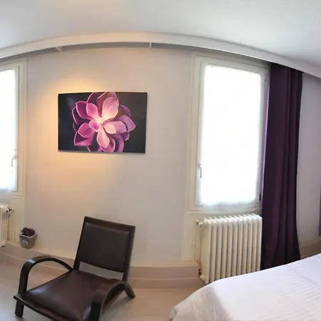 מלון Logis Hotel-restaurant La Croix Couverte 3*