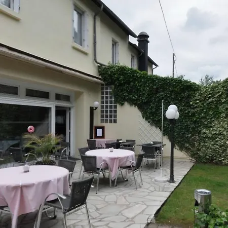 Logis Hotel-restaurant La Croix Couverte Mayenne
