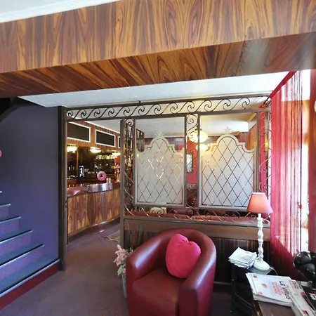 מלון Logis Hotel-restaurant La Croix Couverte 3*