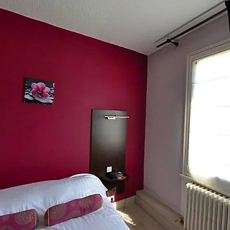 Hotel Hotel-restaurant La Croix Couverte Mayenne