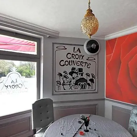 Hotel-restaurant La Croix Couverte Hotel Mayenne