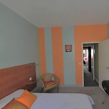Hotel-restaurant La Croix Couverte Hotel Mayenne