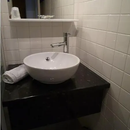 Logis Hotel-restaurant La Croix Couverte מלון 3*