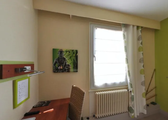 Hotel Logis Hotel-restaurant La Croix Couverte Mayenne