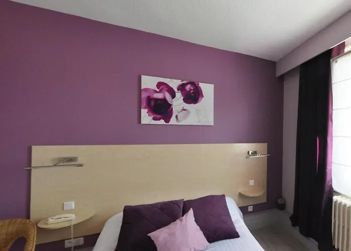 Logis Hotel-restaurant La Croix Couverte