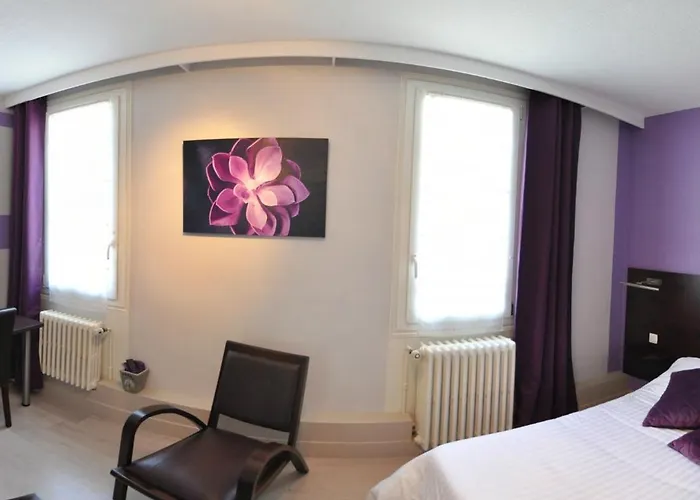 Hotel Logis Hotel-restaurant La Croix Couverte 3*