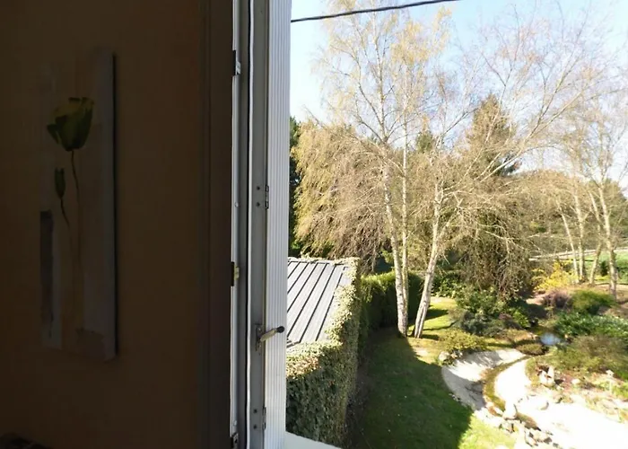 Hotel Logis Hotel-restaurant La Croix Couverte Mayenne