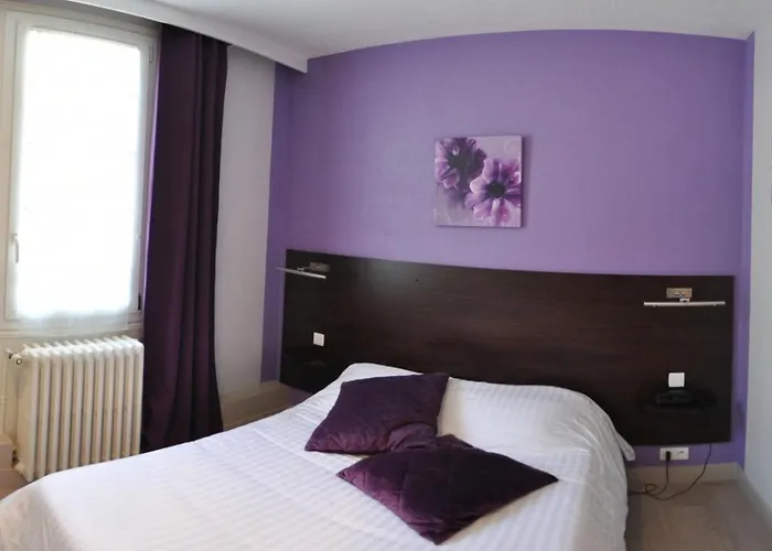 Hotel Logis Hotel-restaurant La Croix Couverte