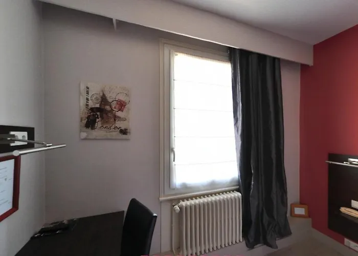 Hotel Logis Hotel-restaurant La Croix Couverte