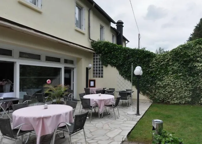 Logis Hotel-restaurant La Croix Couverte Mayenne