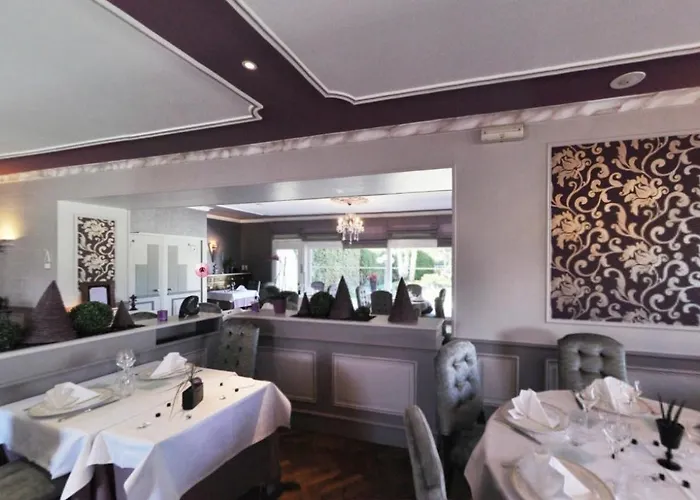 Logis Hotel-restaurant La Croix Couverte