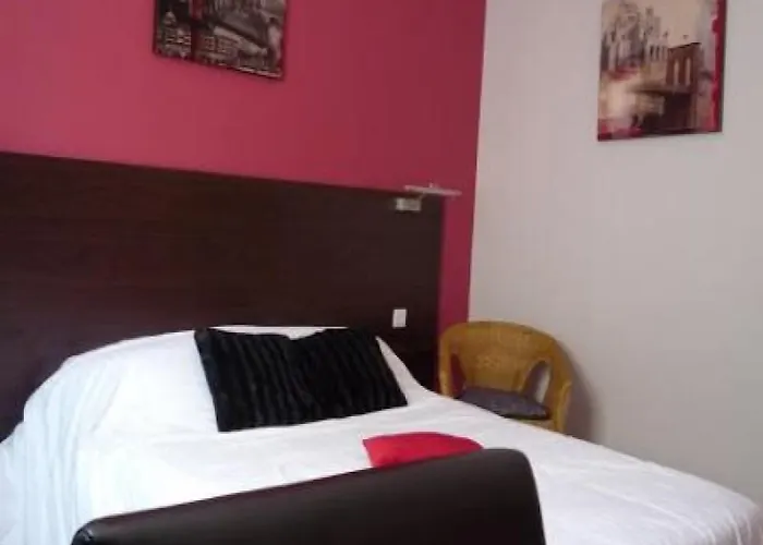 Logis Hotel-restaurant La Croix Couverte Hotel 3*