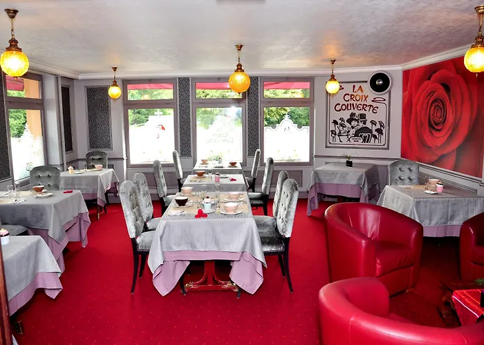 Logis Hotel-restaurant La Croix Couverte 3* Mayenne