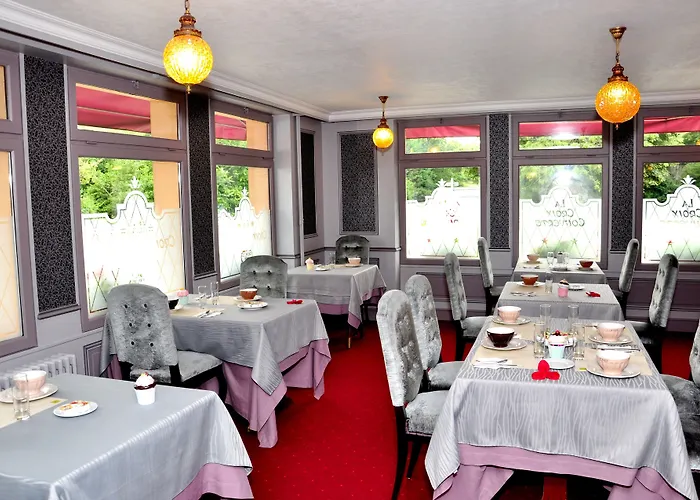 Logis Hotel-restaurant La Croix Couverte 3*