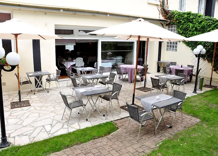 Logis Hotel-restaurant La Croix Couverte Hotel