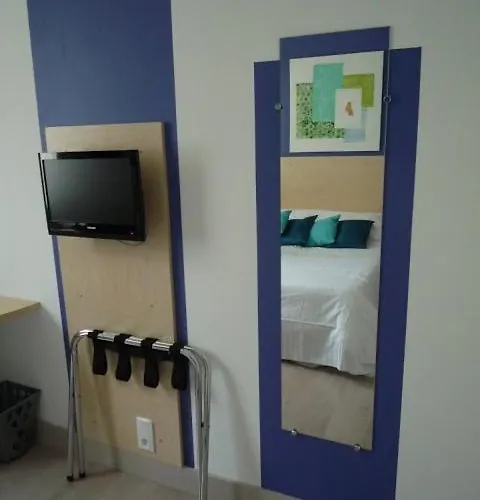 Logis Hotel-restaurant La Croix Couverte