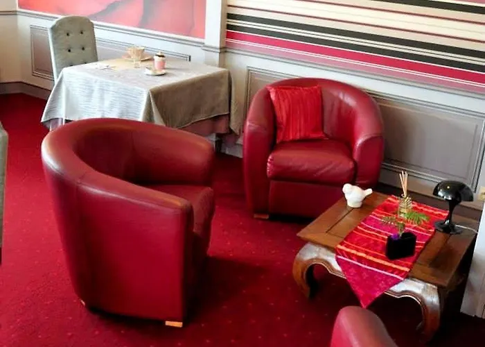 Logis Hotel-restaurant La Croix Couverte 3* Mayenne