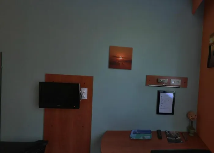 Logis Hotel-restaurant La Croix Couverte Mayenne